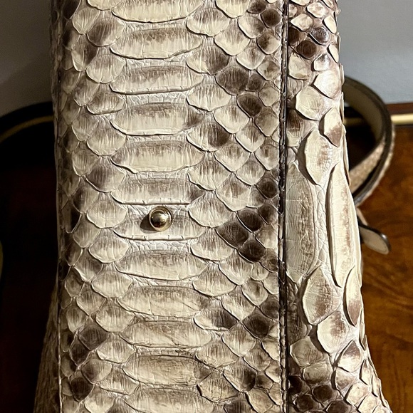 Gucci Python Britt Bag - Picture 11 of 16